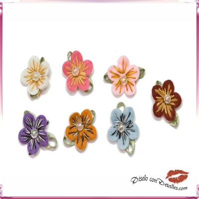 Flor de Teçido com Pérola