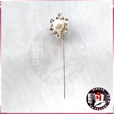 Alfinete Flor Prata com Pérola